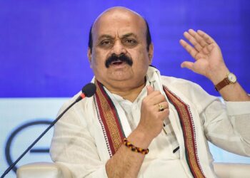 ರಾಜ್ಯ ಸರ್ಕಾರ ಡೆಂಗ್ಯೂ ಸಾವಿನ ಸಂಖ್ಯೆ ಮುಚ್ಚಿಡುತ್ತಿದೆ: ಬಸವರಾಜ ಬೊಮ್ಮಾಯಿ ಆರೋಪ