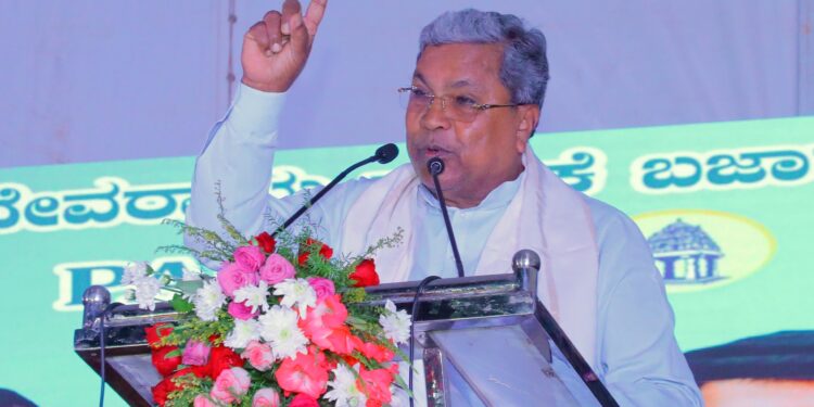 ಬೆಂಗಳೂರಲ್ಲಿ ದಕ್ಷಿಣ ಭಾರತದಲ್ಲೇ ಪ್ರಪ್ರಥಮ ಹವಾನಿಯಂತ್ರಿತ ಪಾಲಿಕೆ ಬಜಾರ್ ಉದ್ಘಾಟಿಸಿದ ಸಿಎಂ