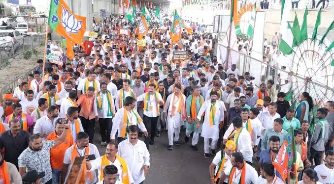 ಮೈಸೂರು ಚಲೋ ನಂತರ ಬಳ್ಳಾರಿ ಚಲೋ ?! ಹೈಕಮ್ಯಾಂಡ್ ಮೇಲೆ ಬಿಜೆಪಿ ನಾಯಕರ ಒತ್ತಡ !