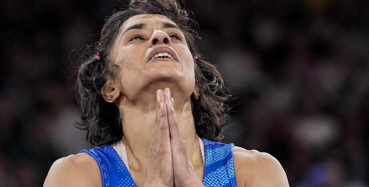 ನೋವಿನ ವಿದಾಯ ಘೋಷಿಸಿದ ವಿನೇಶ್ ಫೋಗಟ್ ! ಒಲಿಂಪಿಕ್ಸ್ ಚಿನ್ನದ ಕನಸು ಭಗ್ನ !