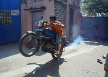 ಅಪ್ರಾಪ್ತ ಮಕ್ಕಳಿಗೆ ಬೈಕ್ ಕೊಟ್ರೆ ಪೋಷಕರ ಮೇಲೆ ಕೇಸ್ ಫಿಕ್ಸ್ ! ಹೊಸ ನಿಯಮದ ಮೂಲಕ ವೀಲಿಂಗ್ ಗೆ ಕಡಿವಾಣ ! 