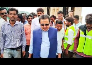 ಕೊಟ್ಟ ಮಾತಿನಂತೆ ನಡೆದುಕೊಂಡ ಸಚಿವ ಜಮೀರ್ ! ಡ್ಯಾಂ ಗೇಟ್ ಅಳವಡಿಸಿದ ತಂಡಕ್ಕೆ ತಲಾ 50 ಸಾವಿರ ಬಹುಮಾನ !