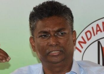 ದೇವೇಗೌಡ್ರು & ಕುಮಾರಸ್ವಾಮಿ ರಾಜ್ಯ ಸರ್ಕಾರ ಕೆಡವುವ ಮಾತು ಕೊಟ್ಟಿದ್ದಾರೆ – ಸತೀಶ್ ಜಾರಕಿಹೋಳಿ !