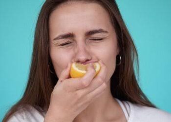 ಅತಿಯಾಗಿ ನಿಂಬೆಹಣ್ಣನ್ನು ಸೇವಿಸಿದರೆ ಆರೋಗ್ಯದಲ್ಲಿ ಈ ಸಮಸ್ಯೆಗಳು ಎದುರಾಗುತ್ತದೆ.!