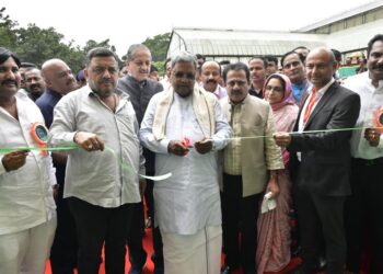 216ನೇ ಫಲಪುಷ್ಪ ಪ್ರದರ್ಶನ ಉದ್ಘಾಟಿಸಿದ ಸಿಎಂ.