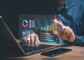 ಷೇರು ಮಾರುಕಟ್ಟೆ ಹೂಡಿಕೆ  ಲಾಭದ ಆಸೆ ತೋರಿಸಿ  5 ತಿಂಗಳಿನಲ್ಲಿ  ಒಟ್ಟು 1420 ಕೋಟಿ ರೂ ವಂಚನೆ