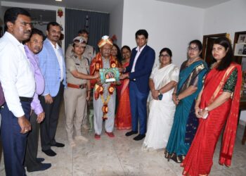 ನಾಡಹಬ್ಬ ದಸರಾ ಉದ್ಘಾಟನೆಗೆ ಸಾಹಿತಿ ಪ್ರೊ.ಹಂಪನಾ ಅವರಿಗೆ ಮೈಸೂರು ಜಿಲ್ಲಾಡಳಿತದಿಂದ ಆಹ್ವಾನ