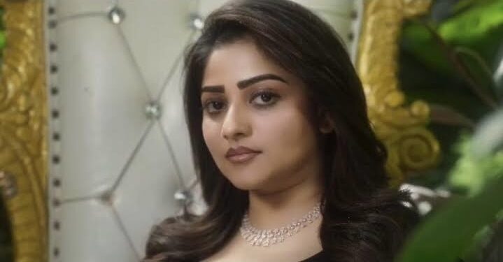 ದರ್ಶನ್ ಪರವಾಗಿ ಪೋಸ್ಟ್ ಮಾಡಿದ್ರಾ ರಚಿತಾ ರಾಮ್ ! ಫೇಕ್ ಪೀಪಲ್ ಅಂದಿದ್ದು ಯಾರಿಗೆ ?!