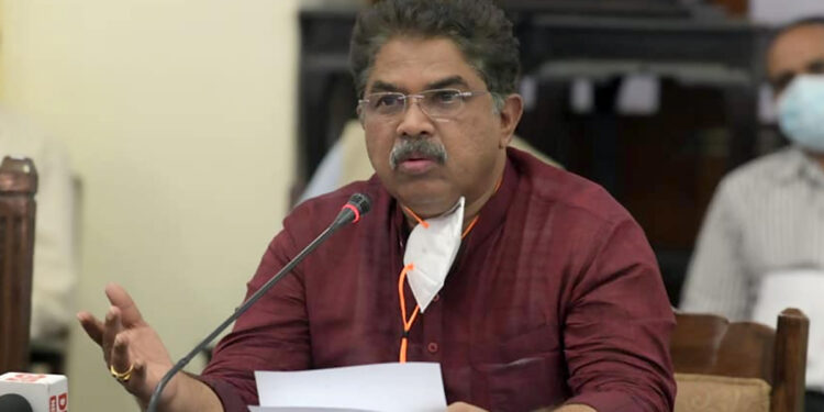 ಟ್ವಿಟರ್‌ನಲ್ಲಿ ತಪರಾಕಿ ನೀಡಿದ ಕಾರ್ಮಿಕ ಸಚಿವ ಸಂತೋಷ್‌ ಲಾಡ್‌