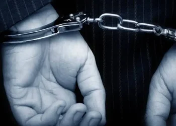 ಬೆಂಗಳೂರಲ್ಲಿ ಖಾಕಿ ಬಲೆಗೆ ಬಿದ್ದ GST ಅಧಿಕಾರಿಗಳು..! ಅಬ್ಬಬ್ಬಾ..!!