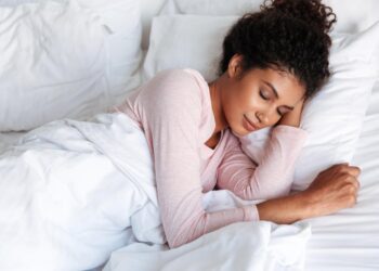 ಎಡಭಾಗದಲ್ಲಿ ತಿರುಗಿ ಮಲಗುವುದರಿಂದ, ಆರೋಗ್ಯಕ್ಕೆ ಏನೆಲ್ಲಾ ಲಾಭಗಳಿವೆ ಗೊತ್ತಾ.?