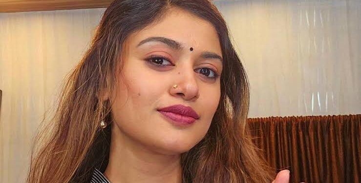 ನಟಿ ಓವಿಯಾ ಖಾಸಗಿ ವೀಡಿಯೋ ಹಲ್-ಚಲ್ ! 16 ಸೆಕೆಂಡ್‌ಗಳ ಆ ವೀಡಿಯೋ ಲೀಕ್ ಮಾಡಿದ್ಯಾರು ?!