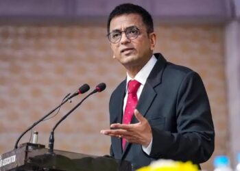 ಸಿಜೆಐ ಡಿ.ವೈ.ಚಂದ್ರಚೂಡ್ ವಿರುದ್ಧ ಮುಗಿಬಿದ್ದ ಕಾಂಗ್ರೆಸ್ – ದೇವರ ಹೇಳಿಕೆಯ ಬಗ್ಗೆ ಆಕ್ಷೇಪ !