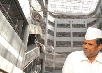 ‘ಮಂತ್ರಾಲಯ’ದ ಮೂರನೇ ಮಹಡಿಯಿಂದ ಜಿಗಿದ ಮಹಾರಾಷ್ಟ್ರ ಡೆಪ್ಯೂಟಿ ಸ್ಪೀಕರ್!