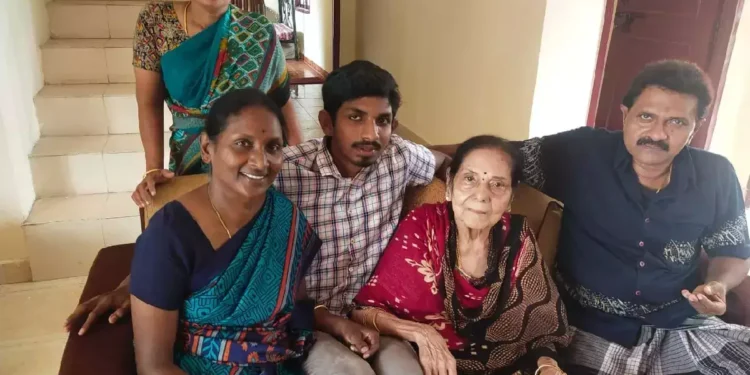 ಅಮ್ಮನ ನೆನಪಲ್ಲಿ ವಿನೋದ್‌ ರಾಜ್‌.. ಮಗನಿಗೆ ಪದವಿ ಪ್ರದಾನ..