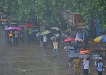 ಬಂಗಾಳ ಕೊಲ್ಲಿಯಲ್ಲಿ ಮೇಲ್ಮೈ ಸುಳಿಗಾಳಿ – ರಾಜ್ಯದಲ್ಲಿ ಮತ್ತೆ 2 ದಿನ ಭಾರೀ ಮಳೆ ಸಾಧ್ಯತೆ !