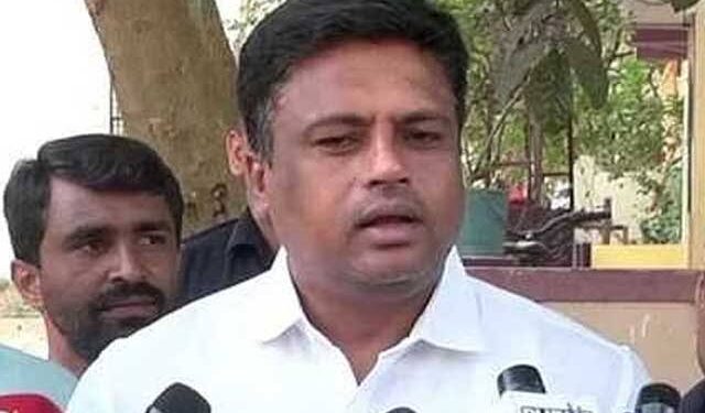 ನಮ್ಮ ಶಾಸಕರಿಗೆ 50 ಕೋಟಿಯಲ್ಲ..100 ಕೋಟಿ ಆಫರ್ ಬಂದಿದೆ ! ಶಾಸಕ ಗಣಿಗ ರವಿ ಸ್ಫೋಟಕ ಹೇಳಿಕೆ !