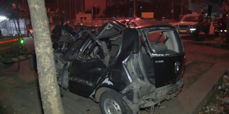 ಬೆಂ-ಮೈ ಎಕ್ಸ್ ಪ್ರೆಸ್ ಹೈವೆಯಲ್ಲಿ ಭೀಕರ ಅಪಘಾತ – ಸ್ಥಳದಲ್ಲೇ ಮೂವರ ಸಾವು ! 