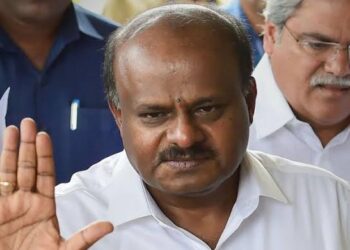 ದಳಪತಿಯ ನಡೆಗೆ ಪಕ್ಷದಲ್ಲಿ ತೀವ್ರ ಅಸಮಾಧಾನ ?! ಚದುರಿ ಹೋಗಲಿದ್ದಾರಾ ಜೆಡಿಎಸ್ ಶಾಸಕರು?!