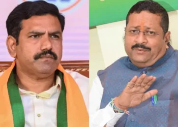 ವಕ್ಫ್ ಹೋರಾಟದಲ್ಲಿ ಮುಗ್ಗರಿಸಿದ ಬಿಜೆಪಿ.. ಸತ್ಯ ಹೇಳಿ ಕಿಚಾಯಿಸಿದ ಕಾಂಗ್ರೆಸ್