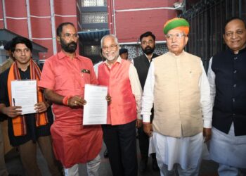 ದುರುದ್ದೇಶಪೂರಿತ ಆರೋಪ ;ಖರ್ಗೆ , ರಾಹುಲ್‌ ವಿರುದ್ದ ಮೊಕದ್ದಮೆ ದಾಖಲಿಸಲು ಬಿಜೆಪಿ ಒತ್ತಾಯ