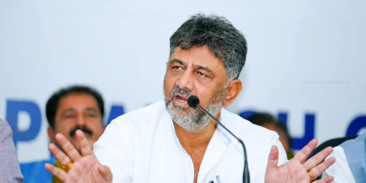 ಸ್ವಾಭಿಮಾನಿ ಸಮಾವೇಶದ ಮೇಲೆ ಹಿಡಿತ ಸಾಧಿಸಲು ಮುಂದಾದ್ರಾ ಡಿಕೆಶಿ..?