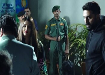 ಅಂಬಾನಿ ಶಾಲಾ ವಾರ್ಷಿಕೋತ್ಸವದಲ್ಲಿ ಪರಸ್ಪರ ಕೈ ಹಿಡಿದುಕೊಂಡು ಭಾಗವಹಿಸಿದ ಐಶ್ವರ್ಯ -ಅಭಿಷೇಕ್‌ ಬಚ್ಚನ್‌ ; ವಿಚ್ಚೇದನ ವದಂತಿಗೆ ತೆರೆ