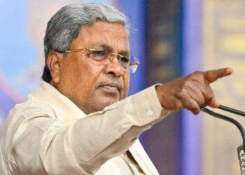 ಪಂಚಮಸಾಲಿ ಹೋರಾಟಗಾರರ ವಿರುದ್ಧ ಸಿದ್ದು ಗರಂ ! ಕಾನೂನು ಕೈಗೆತ್ತಿಕೊಂಡರೆ ಹುಷಾರ್ ಎಂದು ವಾರ್ನಿಂಗ್ !