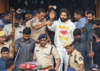 ಜಾಮೀನು ಸಿಕ್ಕರೂ ಒಂದು ರಾತ್ರಿ ಅಲ್ಲು ಅರ್ಜುನ್ ಜೈಲಲ್ಲಿ ಮಲಗಿದ್ದು ಯಾಕೆ ಗೊತ್ತಾ ?! 