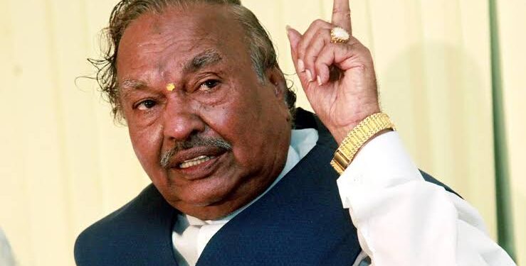 ಅಂಬೇಡ್ಕರ್ ಕುರಿತ ಹೇಳಿಕೆ ವಿವಾದ – ಅಮಿತ್ ಶಾ ಪರ ಈಶ್ವರಪ್ಪ ಬ್ಯಾಟಿಂಗ್ ! 