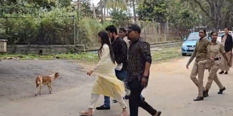 ದರ್ಶನ್ ಹೆಸರಲ್ಲಿ ದೇವರಿಗೆ ಅರ್ಚನೆ ಮಾಡಿಸಿದ ಪವಿತ್ರ ಗೌಡ !