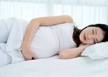 ಗರ್ಭಿಣಿಯರು ಎಡ ಭಾಗದಲ್ಲಿ ಮಲಗುವುದು ಉತ್ತಮ ಯಾಕೆ ಗೊತ್ತಾ?