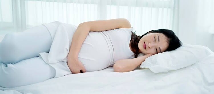 ಗರ್ಭಿಣಿಯರು ಎಡ ಭಾಗದಲ್ಲಿ ಮಲಗುವುದು ಉತ್ತಮ ಯಾಕೆ ಗೊತ್ತಾ?