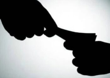 ಜಮ್ಮು ಕಾಶ್ಮೀರದಲ್ಲಿ 900 ಕ್ಕೂ ಹೆಚ್ಚು ಸರ್ಕಾರೀ ಉದ್ಯೋಗಿಗಳು ಅವ್ಯವಹಾರದಲ್ಲಿ ಭಾಗಿ