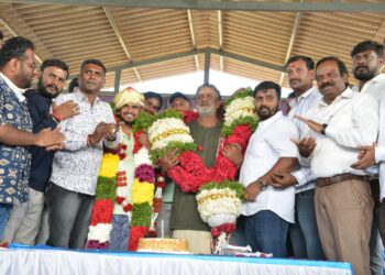 “ಲ್ಯಾಂಡ್ ಲಾರ್ಡ್” ಚಿತ್ರದ ಚಿತ್ರೀಕರಣದಲ್ಲಿ ನಟ ವಿಜಯ್ ಕುಮಾರ್(ದುನಿಯಾ ವಿಜಯ್) ಹುಟ್ಟುಹಬ್ಬ .