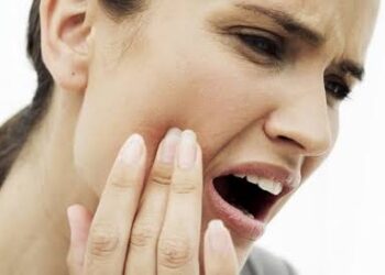 ಹಲ್ಲಿನ ನೋವು ತಡೆಯಲು ಲವಂಗದ ಜಾಡು – ಶತಮಾನಗಳ ಪ್ರಾಚೀನ ಪರಿಹಾರ!