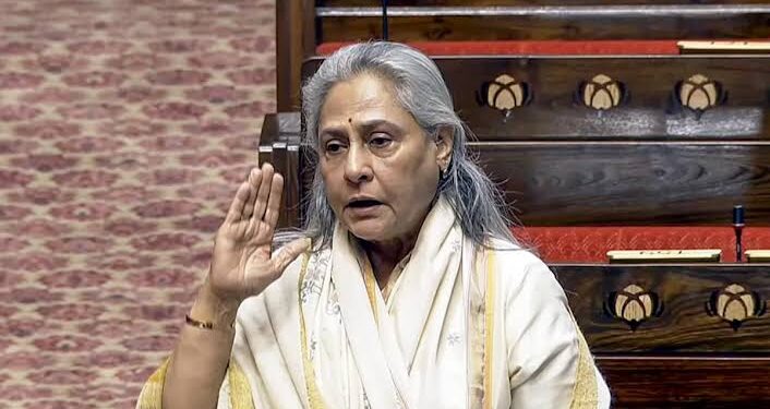 ಕುಂಭಮೇಳ ಕಾಲ್ತುಳಿತದಲ್ಲಿ ಸಾವಿರಕ್ಕೂ ಹೆಚ್ಚು ಮಂದಿ ಮೃತ – ಶವಗಳನ್ನು ನದಿಗೆ ಎಸೆಯಲಾಗಿದೆ : ಬೆಂಕಿ ಹೊತ್ತಿಸಿದ ಜಯಾ ಬಚ್ಚನ್ !