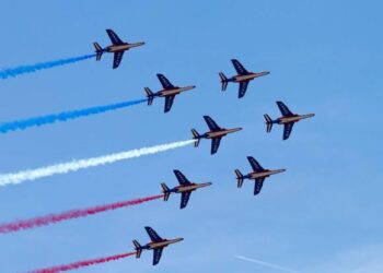 ಎರಡನೇ ದಿನದ ಏರ್ ಶೋಗೆ ಭರ್ಜರಿ ರೆಸ್ಪಾನ್ಸ್ – ಟ್ರಾಫಿಕ್ ಜಾಮ್ ನಿಂದ ಹೈರಾಣದ ಬೆಂಗಳೂರಿಗರು ! 