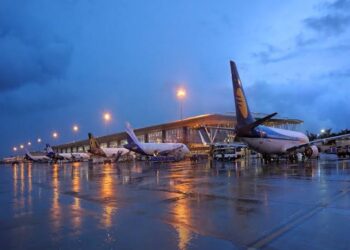 ಒಂದೆಡೆ ಏರೋ ಇಂಡಿಯಾ ಏರ್ ಶೋ.. ಮತ್ತೊಂದೆಡೆ ಕೆಂಪೇಗೌಡ ಏರ್ಪೋರ್ಟ್ ಗೆ ಬಾಂಬ್ ಬೆದರಿಕೆ ! 