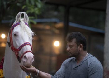 ಕಷ್ಟದಲ್ಲಿ ಬೆಂಬಲಕ್ಕೆ ನಿಲ್ಲುವ ನಿಷ್ಕಲ್ಮಶ ಹೃದಯಗಳಿಗೆ ಸದಾ ಚಿರಋಣಿ – ಫ್ಯಾನ್ಸ್ ಗೆ ದರ್ಶನ್ ಭಾವನಾತ್ಮಕ ಪೋಸ್ಟ್ ! 