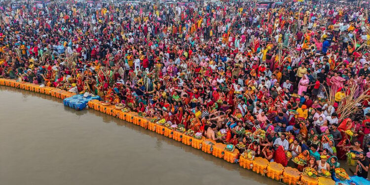 ಪುಣ್ಯ ಸ್ನಾನನ ವೇಳೆ ಮಹಿಳೆಯರ ಫೋಟೋ & ವಿಡಿಯೋ ಸೆರೆಹಿಡಿದು ಮಾರಾಟ – ಆಘಾತಕಾರಿ ಅಂಶ ಬಯಲು!