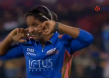 RCB ಅಭಿಮಾನಿಗಳ ಆರ್ಭಟಕ್ಕೆ MI ಆಟಗಾರರು ಕಂಗಾಲು ..! ಮೈದಾನದಲ್ಲೇ ಕಿವಿ ಮುಚ್ಚಿಕೊಂಡ MI ಕ್ಯಾಪ್ಟನ್! 