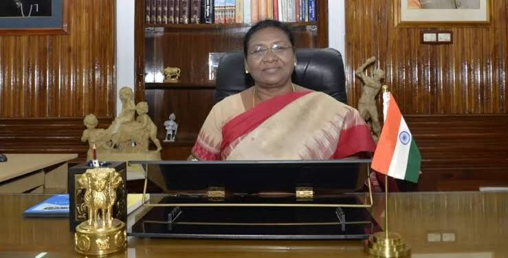 ವಕ್ಫ್ ವಿಧೇಯಕಕ್ಕೆ ಬಿತ್ತು ರಾಷ್ಟ್ರಪತಿ ದ್ರೌಪದಿ ಮುರ್ಮು ಅಂಕಿತ..! ಸದ್ಯದಲ್ಲೇ ದೇಶಾದ್ಯಂತ ಕಾನೂನು ಜಾರಿ ! 