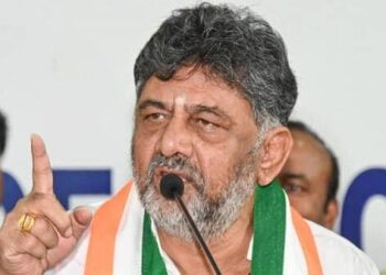 ಜಾತಿಗಣತಿ ವರದಿ ಜಾರಿ ಬಗ್ಗೆ ಒಕ್ಕಲಿಗ ನಾಯಕರ ನಿಲುವೇನು..?! ಅಡ್ಡಗೋಡೆ ಮೇಲೆ ದೀಪವಿಟ್ಟ ಡಿಕೆಶಿ..! 