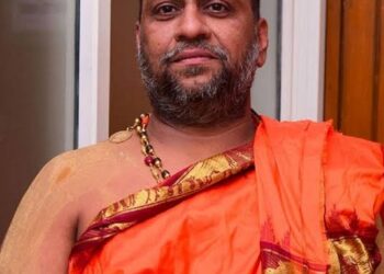 ಸಂವಿಧಾನದ ಜಪ ಮಾಡ್ತಾರೆ..ಆದ್ರೆ ಧರ್ಮ ಸ್ವಾತಂತ್ರ್ಯ ಹರಣ ಮಾಡ್ತಾರೆ – ಕಾಂಗ್ರೆಸ್ ವಿರುದ್ಧ ಶ್ರೀ ಸುಬುಧೇಂದ್ರ ತೀರ್ಥರು ಕಿಡಿ 