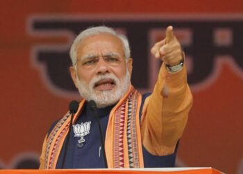 ಒಬ್ಬೊಬ್ಬ ಉಗ್ರನನ್ನು ಮಣ್ಣಿನಲ್ಲಿ ಹೂತಾಕ್ತೀವಿ – ಹುಡುಕಿ, ಹುಡುಕಿ ಉಗ್ರರನ್ನು ಹೊಡಿತೀವಿ: ಮೋದಿ ಗುಡುಗು