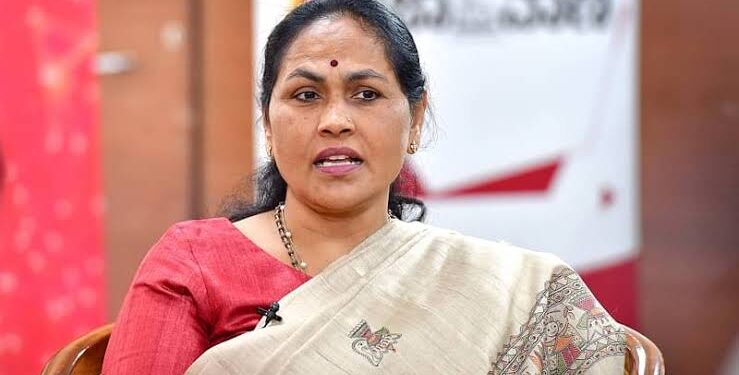 ಕಾಂಗ್ರೆಸ್ ಅಧಿಕಾರಕ್ಕೆ ಬಂದ್ರೆ ದ.ಕನ್ನಡದಲ್ಲಿ ಶಾಂತಿಭಂಗ ಆಗುತ್ತೆ – ಜಿಲ್ಲೆ ಹೊಡೆದು ರಾಜಕಾರಣ ಮಾಡ್ತೀರಾ : ಶೋಭಾ ಕರಂದ್ಲಾಜೆ