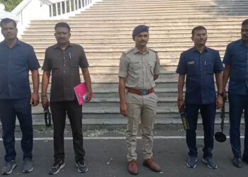 ಕಲಬುರಗಿಯಲ್ಲಿ ಹೈಅಲರ್ಟ್..! ಪ್ರಮುಖ ಸ್ಥಳಗಳಲ್ಲಿ ಬಾಂಬ್ ಸ್ಕ್ವಾಡ್ ಪರಿಶೀಲನೆ ! 