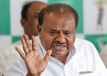ದುರಂತದ ಹೊಣೆ ಸಿಎಂ, ಡಿಸಿಎಂ, ಗೃಹ ಸಚಿವರು ಹೊರಬೇಕು: ಹೆಚ್.ಡಿ. ಕುಮಾರಸ್ವಾಮಿ