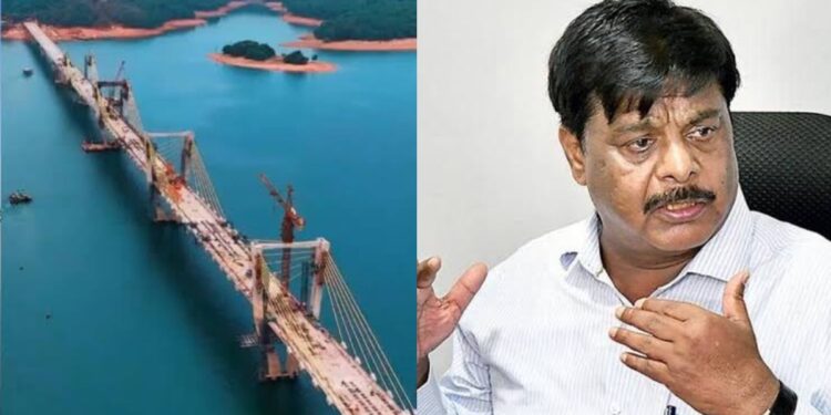 ಸಿಗಂದೂರು ಬ್ರಿಡ್ಜ್ ಒಂದು ಐತಿಹಾಸಿಕ ನಿರ್ಧಾರ – ಆದ್ರೆ ಮುಖ್ಯಮಂತ್ರಿಯನ್ನೇ ನಿರ್ಲಕ್ಷಿಸಿದ್ದು ತಪ್ಪು: ಹೆಚ್.ಸಿ ಮಹದೇವಪ್ಪ 